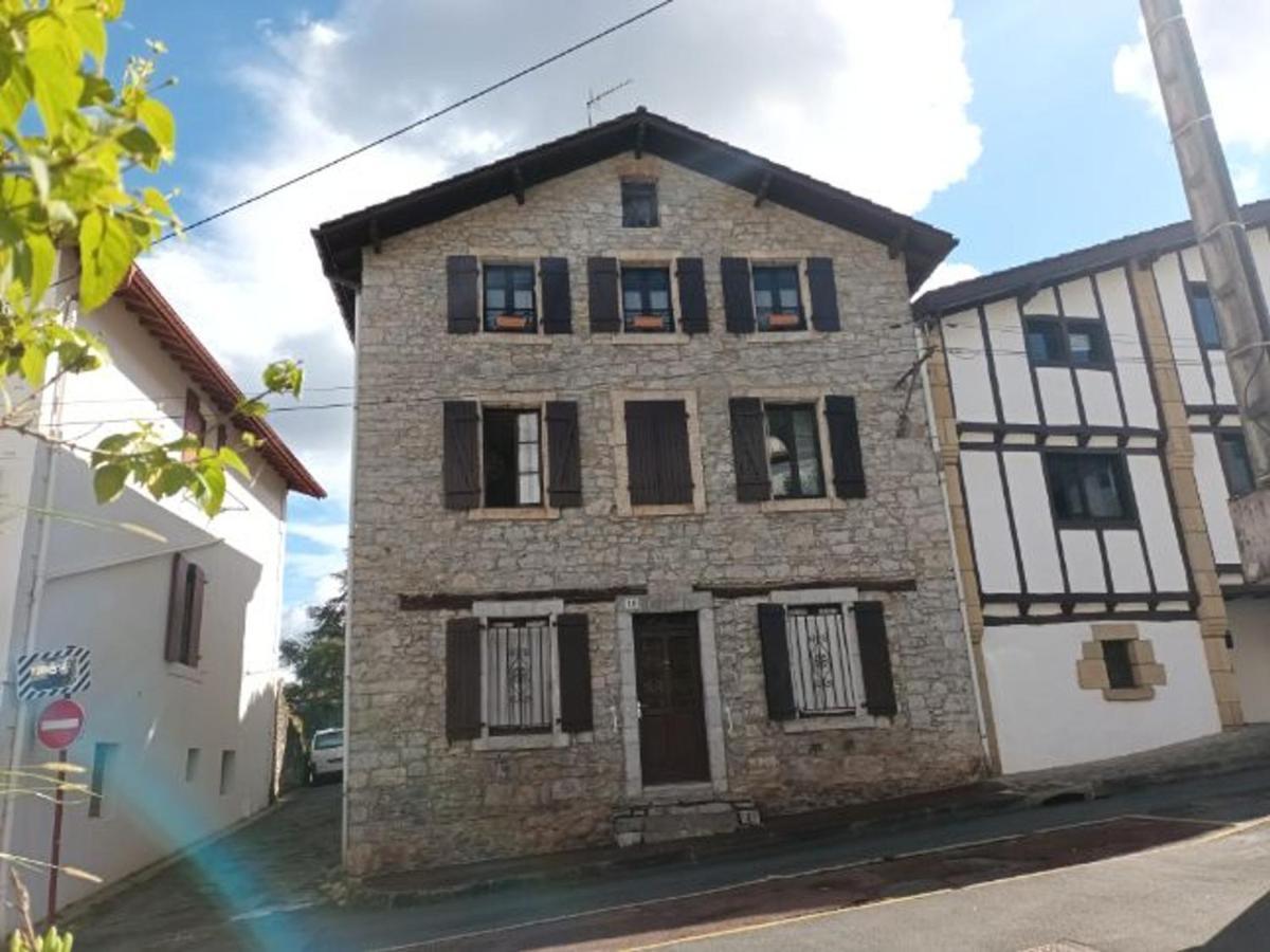 Appartement T2 Renove, Centre-Ville Hendaye, Proche Baie, Sans Ascenseur, Balcon, Calme, Wifi Non Inclus - Fr-1-239-850 Bagian luar foto